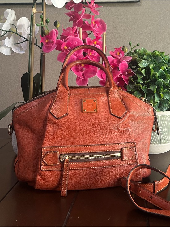 MCM Handbags - MCM Orange shoulder/ crossbody leather